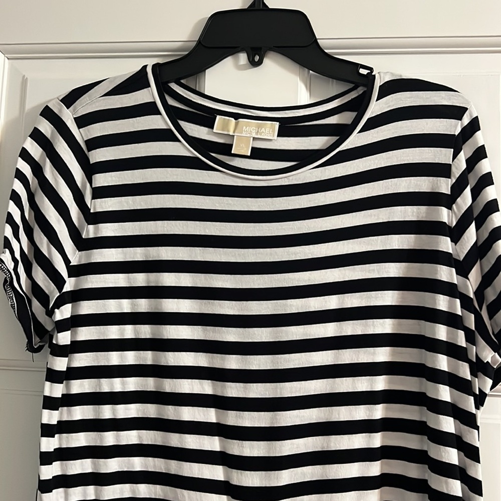 Michael Kors Top - Picture 2 of 4
